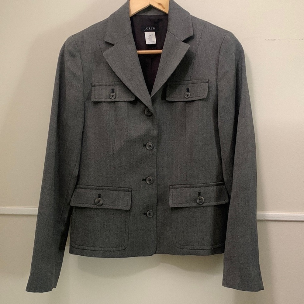 Gently used but in great condition J.Crew wool women’s jacket.